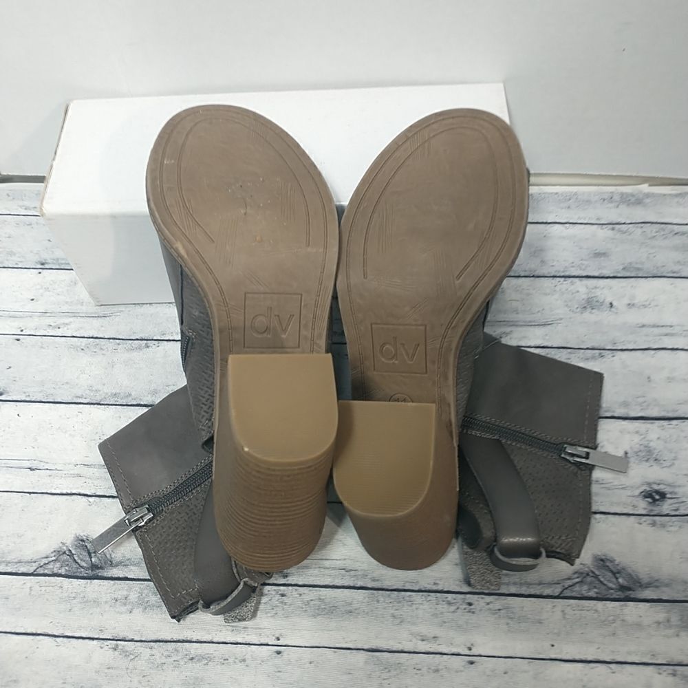 Women's SZ 11 DV Teisha Boots Dolce Vita Brown. - Picture 8 of 11